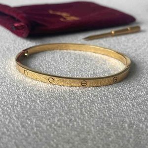 Love bracelet 18k gold size 17